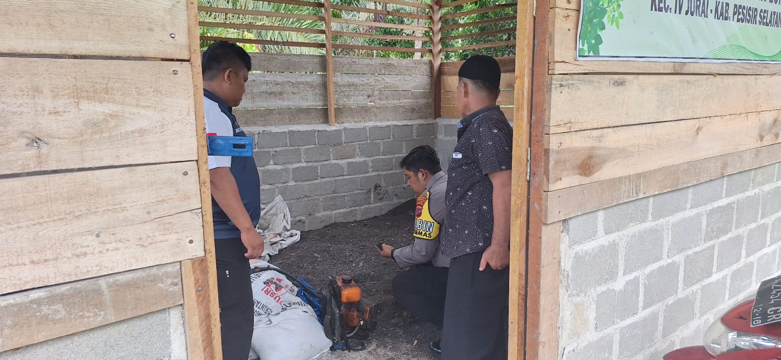 Kawal Ketahanan Pangan, Polsek IV Jurai Laksanakan Kunjungan Ke Rumah Kompos Nagari Ampang Tareh Lumpo. 