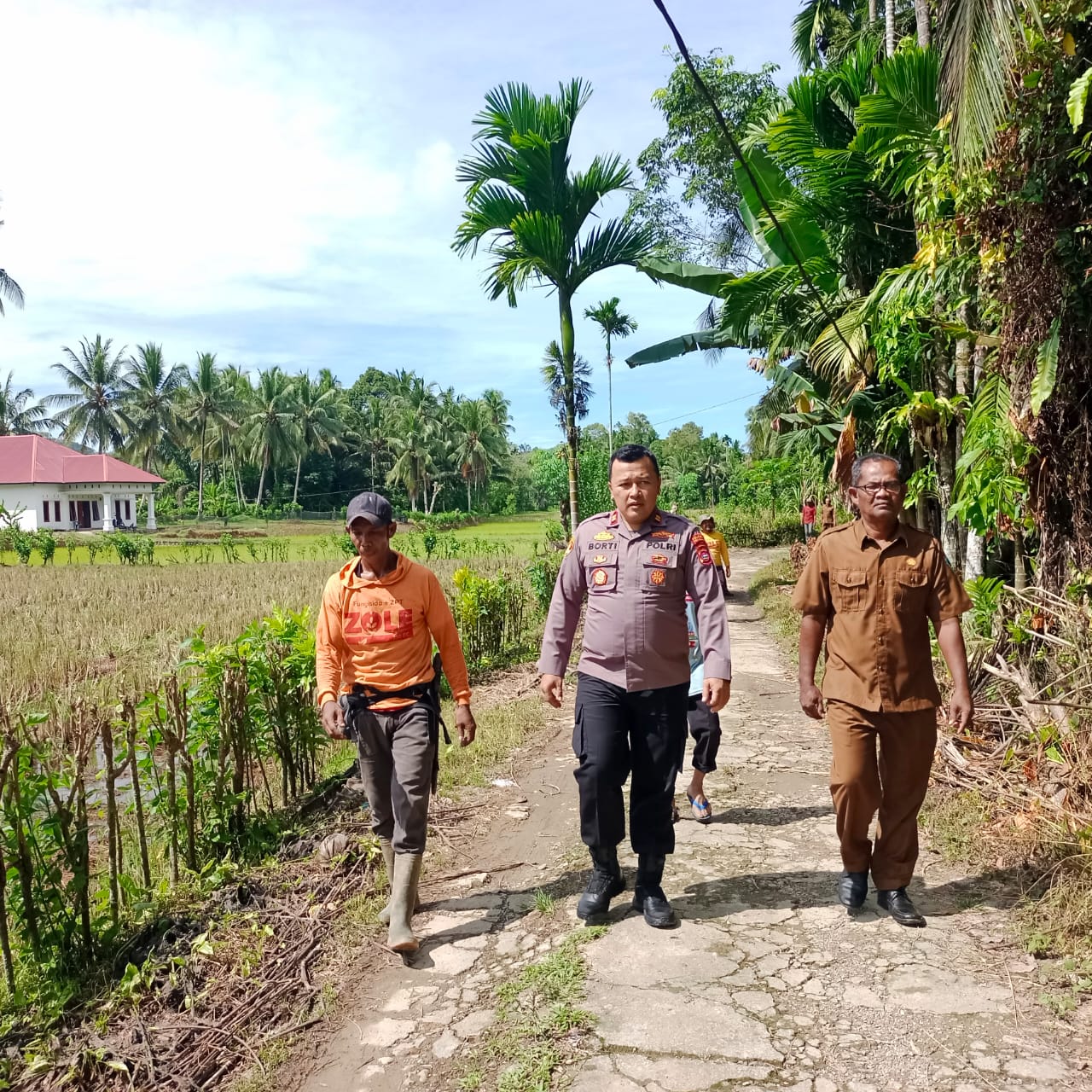Polsek Batang Kapas ke Wilayah Nagari Tuik Kecamatan Batang Kapas dalam rangka Persiapan Penanaman Jagung secara serentak 1 Juta Hektar Lahan Perkebunan.