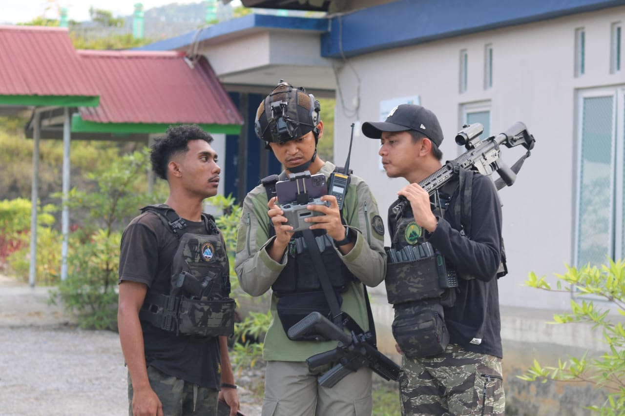 *Jaga Stabilitas Keamanan, Satgas Ops Damai Cartenz 2025 Pantau Yalimo dari Udara*