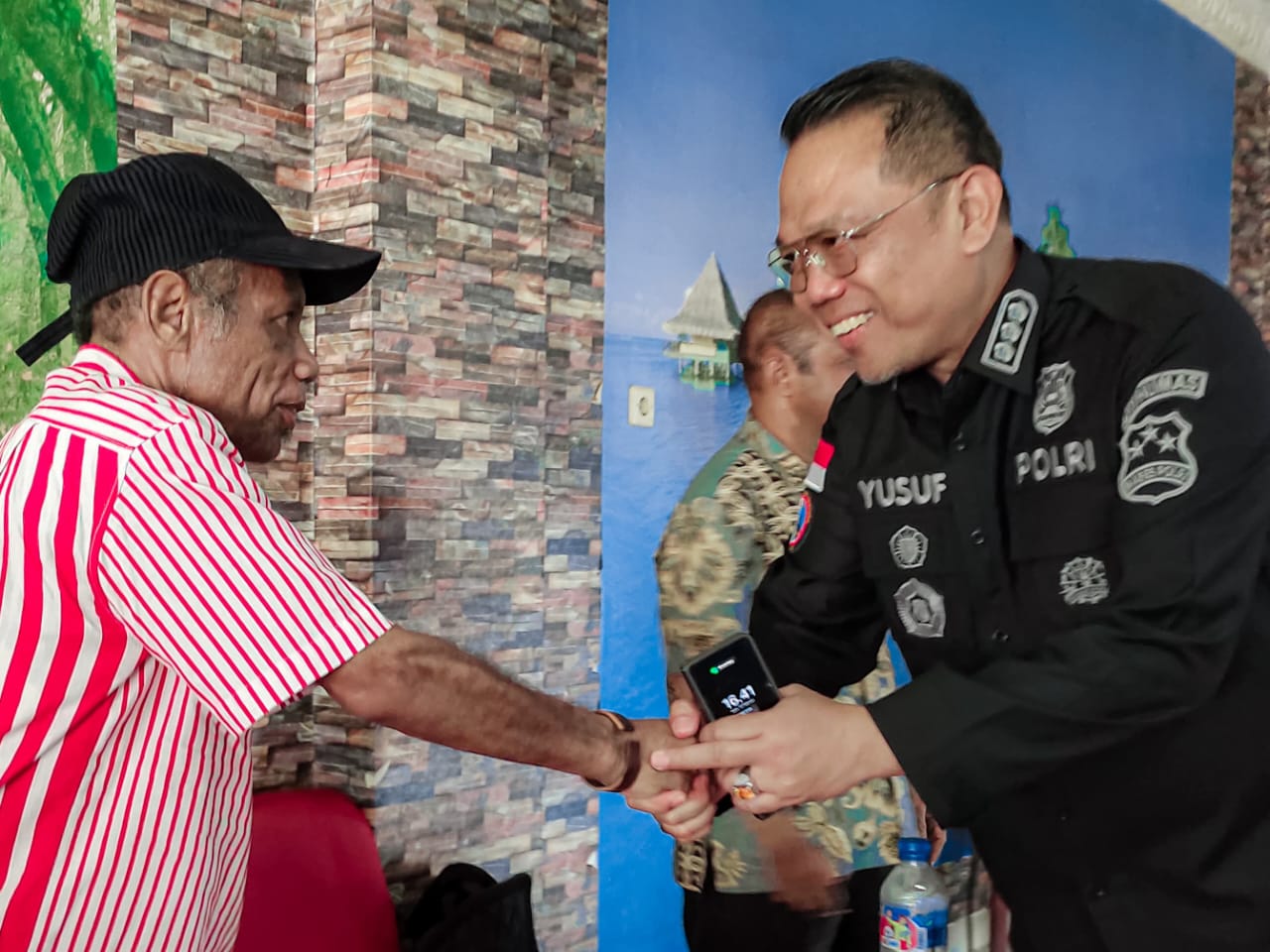 *Temui Tokoh di Jayapura, Ada Pesan Penting dari Kasatgas Humas Ops Damai Cartenz 2025*