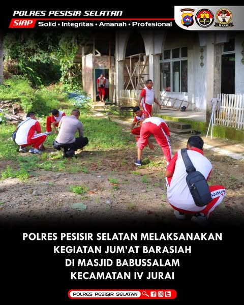 Polres Pesisir Selatan Laksanakan JUM'AT BARASIAH di Mesjid Babussalam Kecamatan IV Jurai.
