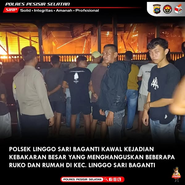 Polsek Linggo Sari Baganti Kawal Kebakaran Satu Rumah dan Delapan Ruko.
