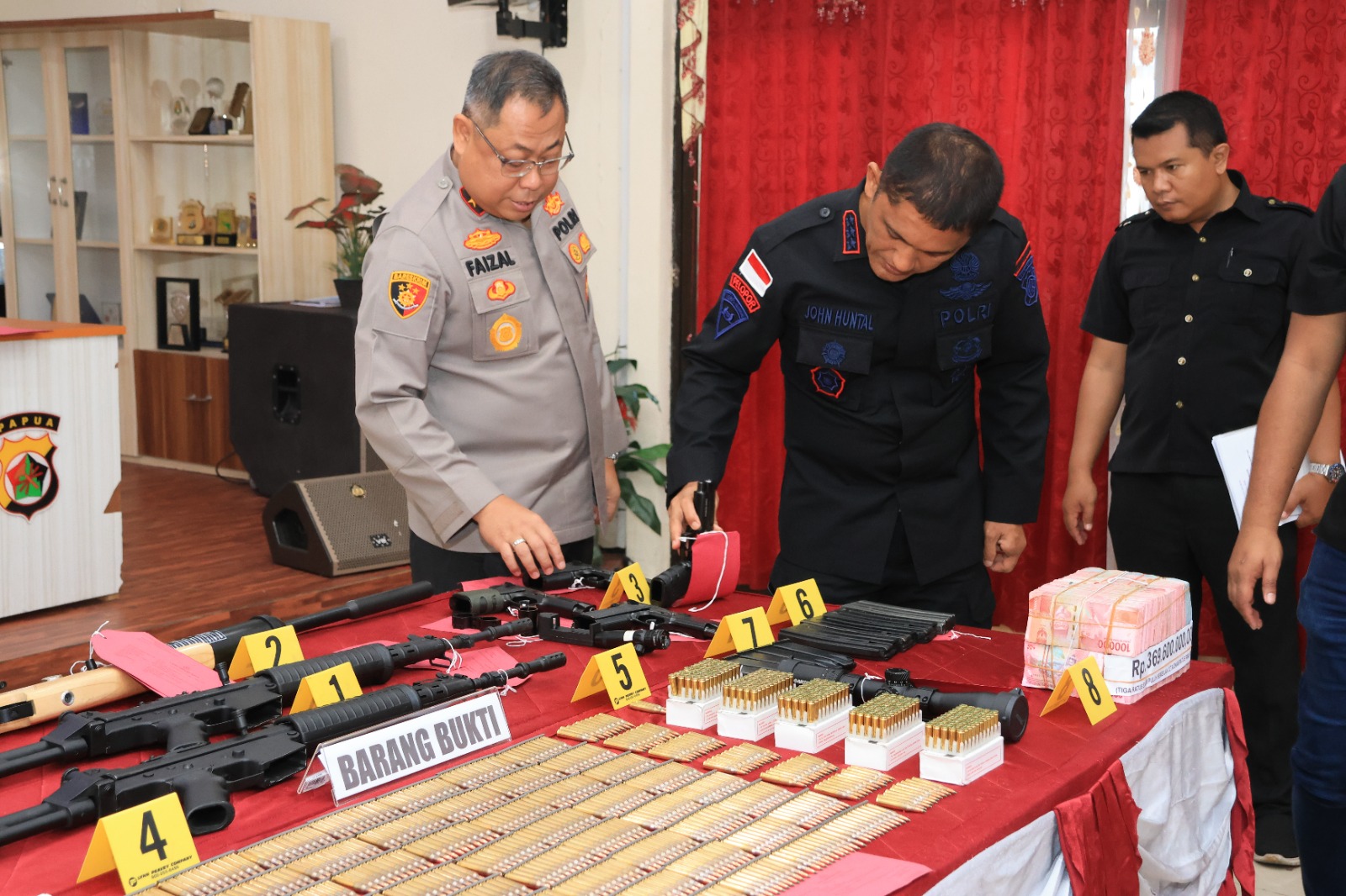 *Satgas Ops Damai Cartenz-2025 Gagalkan Penyelundupan Senjata ke KKB di Puncak Jaya*