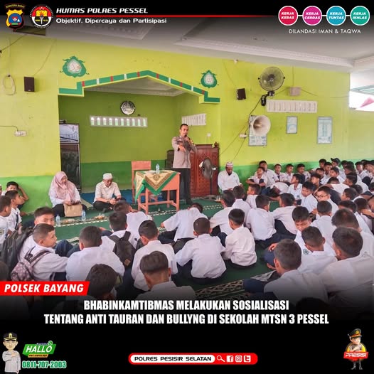 Bhabinkamtibmas Polsek Bayang Bripka Anhar Budiman Sosialisasi Bahaya Kenakalan Remaja dan Bullying di Sekolah MTsN 3 Pessel