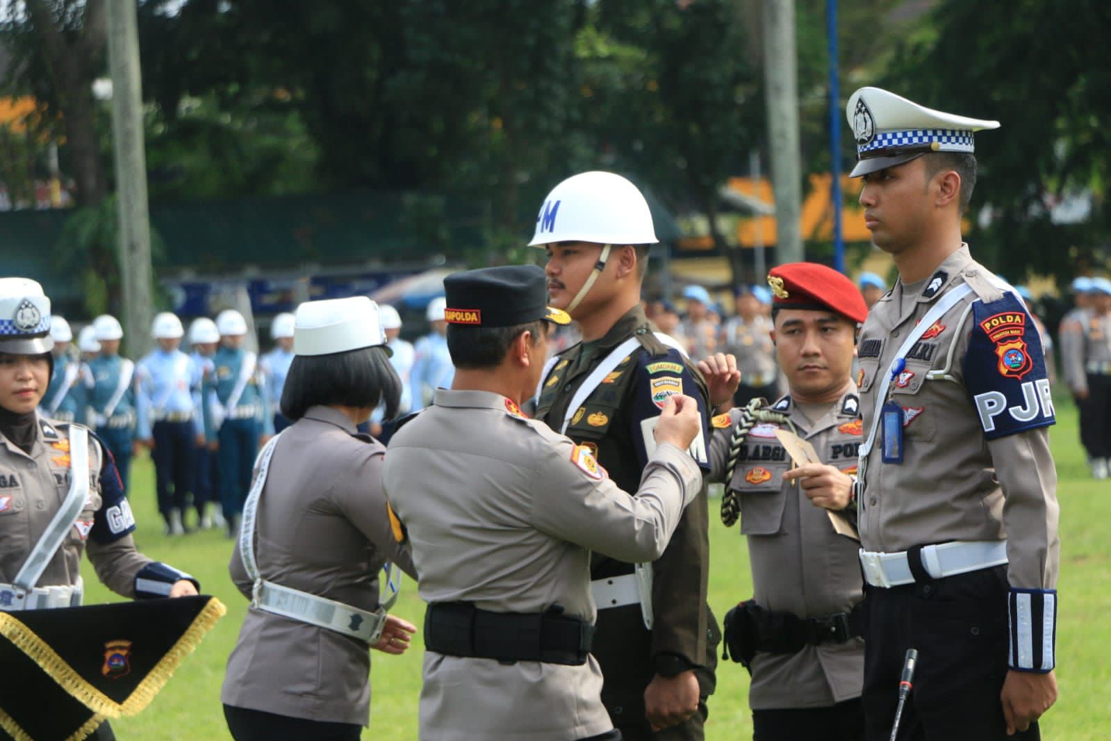 Kapolda Pimpin Apel Gelar Pasukan Operasi Ketupat Singgalang 2025