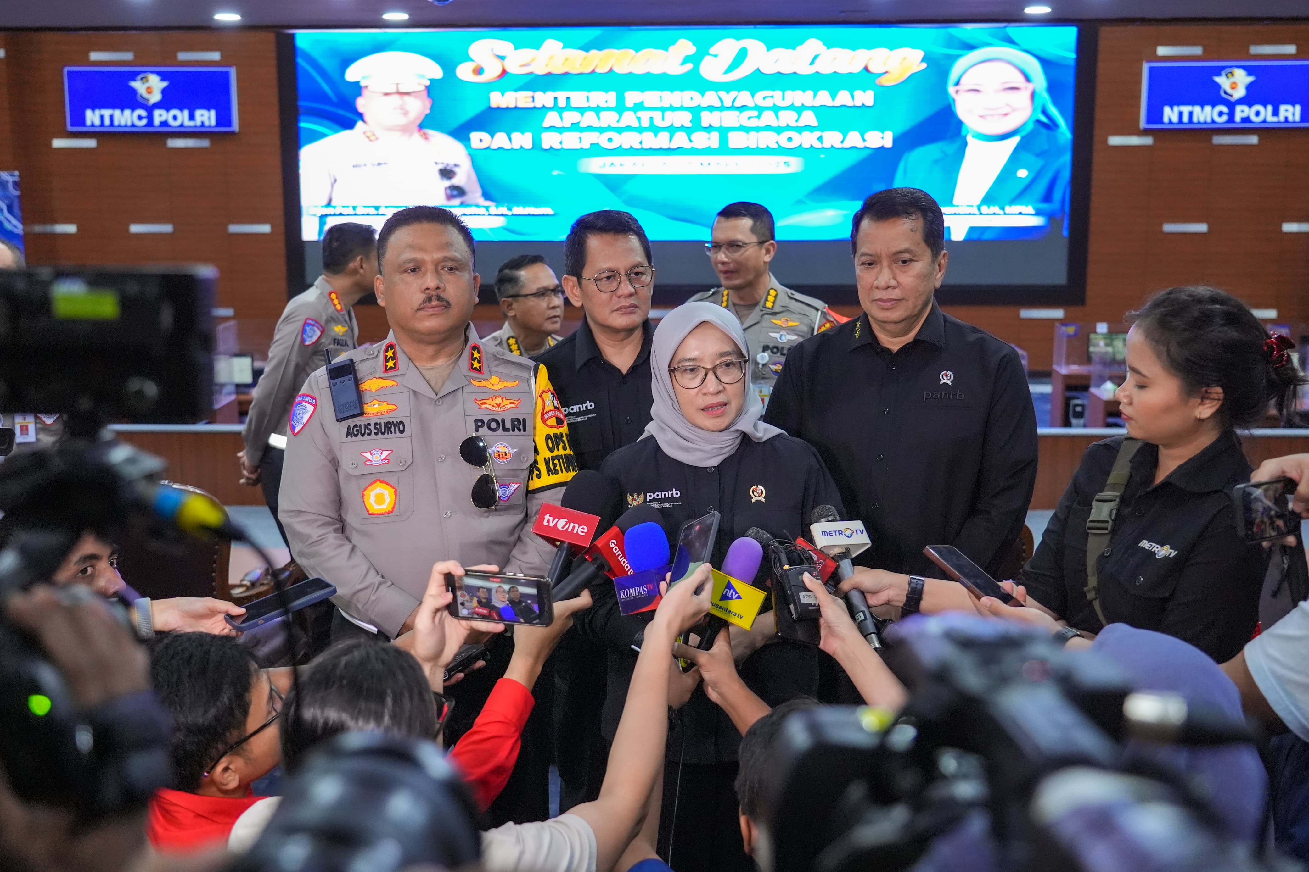 *MenPAN-RB Apresiasi Sistem Pemantauan Arus Mudik-Balik Lebaran Milik Korlantas: Reformasi Birokrasi dalam Transformasi Digital*