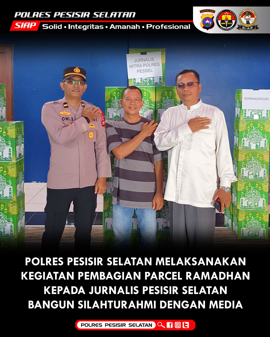 Jalin Kemitraan Polres Pessel Menyerahkan Parcel Lebaran Kepada Awak Media
